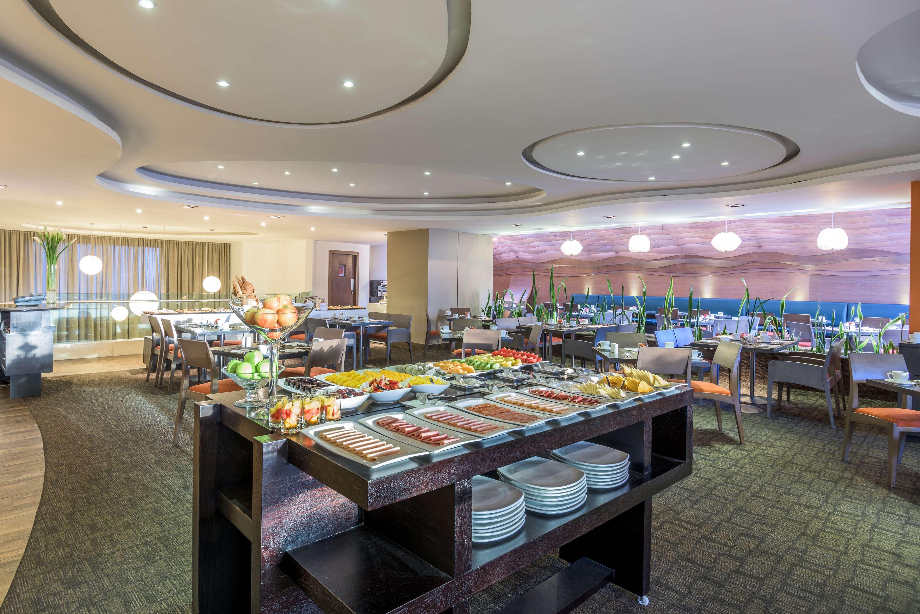 เอ็นเอช คอลเลคชั่น กีโต รอยัล Hotel ภายนอก รูปภาพ