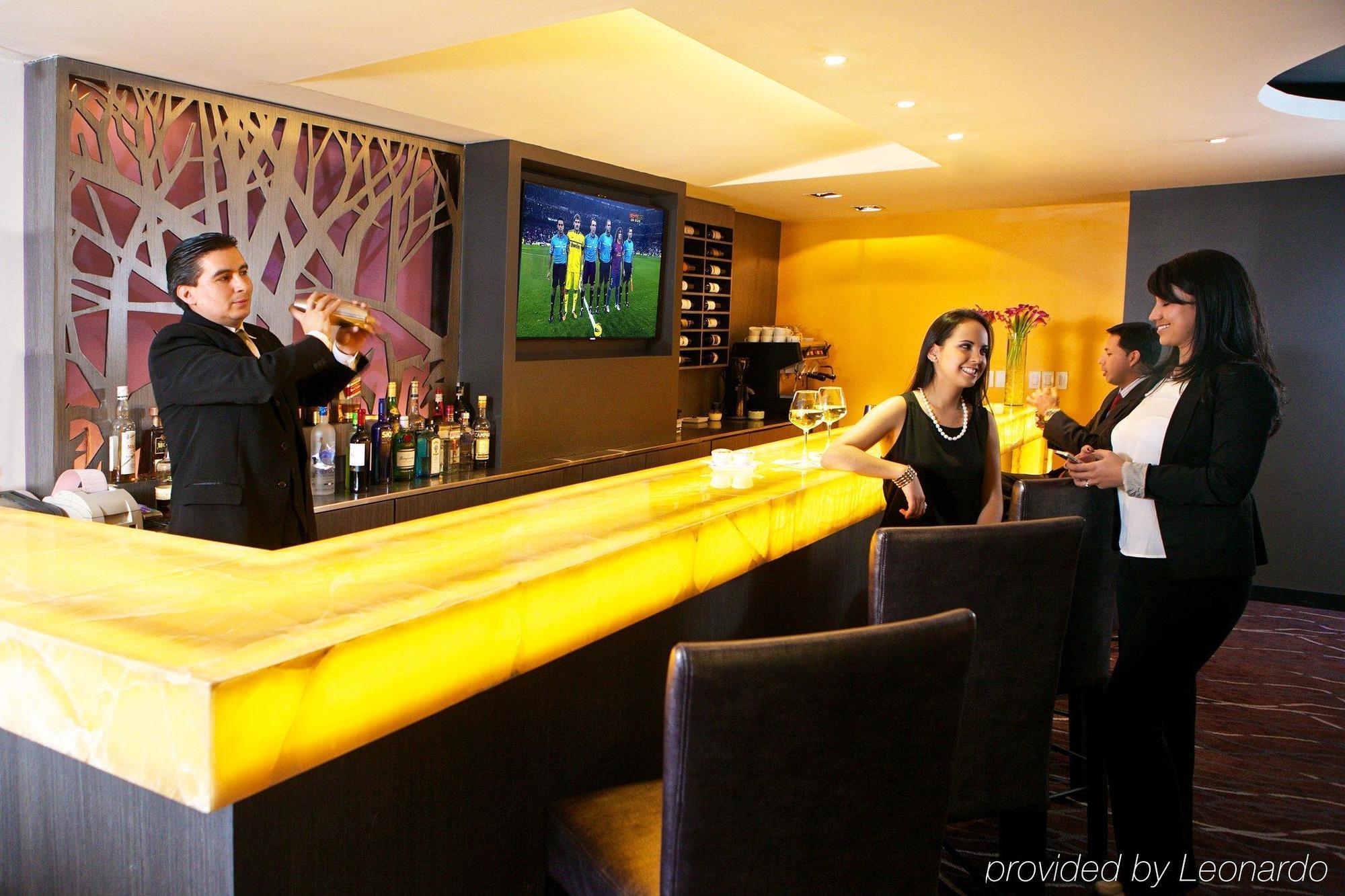 เอ็นเอช คอลเลคชั่น กีโต รอยัล Hotel ภายนอก รูปภาพ